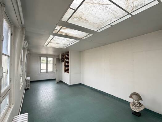 Local commercial à louer 280 € Saint Louis Versailles 78000