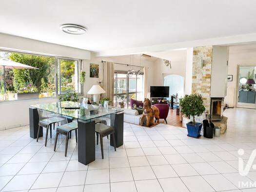 Maison à vendre 799 000 € 7 pièces 3 chambres 244,18 m² 3 785 m² de terrain Le Val-Saint-Germain 91530