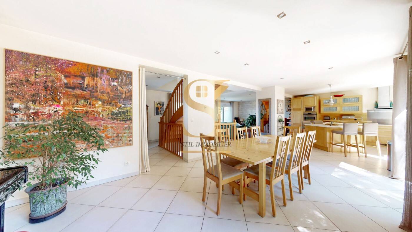 Maison à vendre, 172m², BOUSSY SAINT ANTOINE
