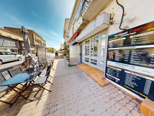 Local commercial à vendre 27 000 € 35 m² de surface de vente Centre Ville Frontignan 34110