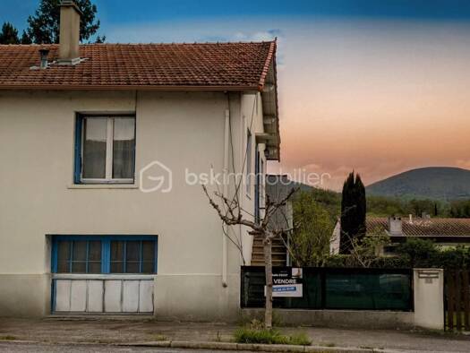 Maison de ville à vendre 210 000 € 6 pièces 4 chambres 114,3 m² 450 m² de terrain Saulce-sur-Rhône 26270