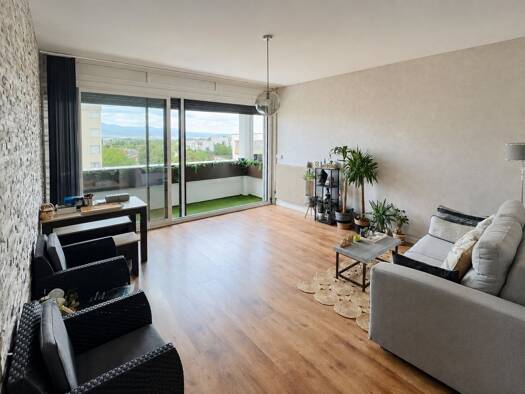 Appartement à vendre 193 000 € 4 pièces 3 chambres 107 m² Zone le Lac-Pointilloux Cournon-d'Auvergne 63800