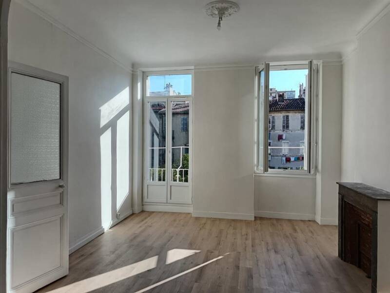 Maison à louer, 75m², MARSEILLE 1ER