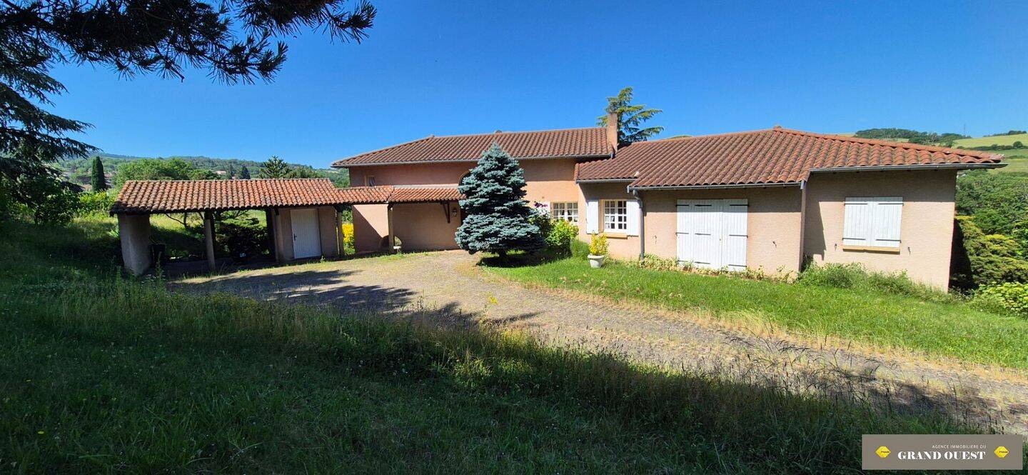 Maison à vendre, 214m², LA TOUR DE SALVAGNY