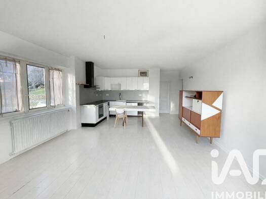 Appartement à vendre 219 000 € 3 pièces 2 chambres 69 m² RDC/3 Saint-Jean-d'Arvey 73230