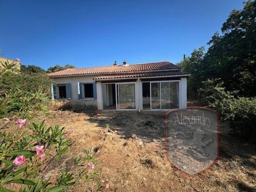 Maison de plain-pied à vendre 200 000 € 5 pièces 4 chambres 99 m² 850 m² de terrain Saint-Laurent-des-Arbres 30126