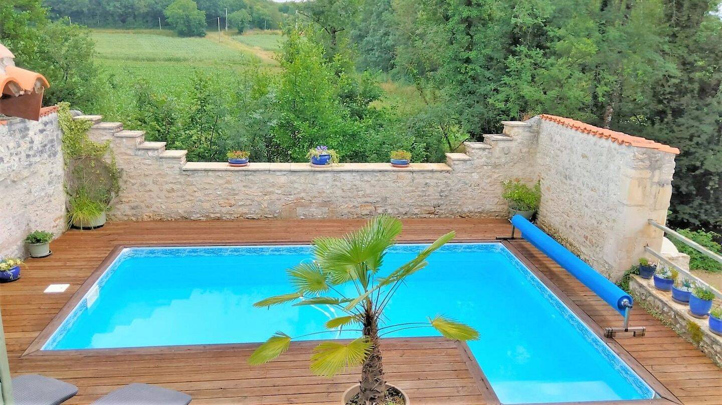 Maison à vendre, 187m², SAINT CIERS SUR BONNIEURE