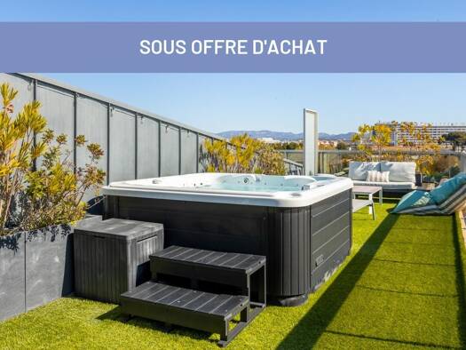 Duplex à vendre - Première occupation 685 000 € 4 pièces 3 chambres 106 m² Étage 4/4 Mazargues Marseille 9ème arrondissement 13009