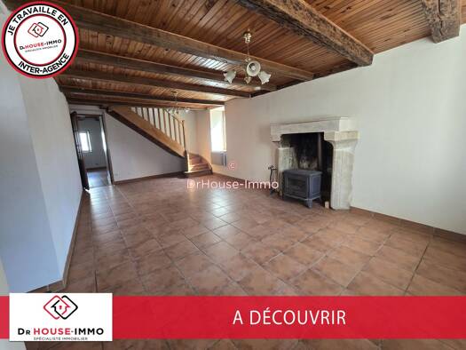 Maison à vendre 128 100 € 5 pièces 2 chambres 73,42 m² 526 m² de terrain Saint-Germier 79340