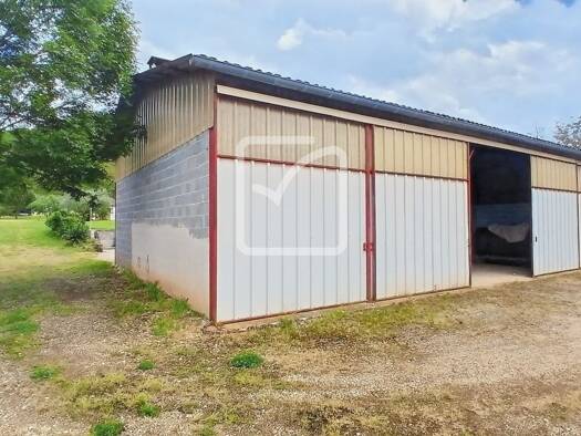 Local commercial à vendre 168 000 € 270 m² de surface de vente divisible Creysse 46600