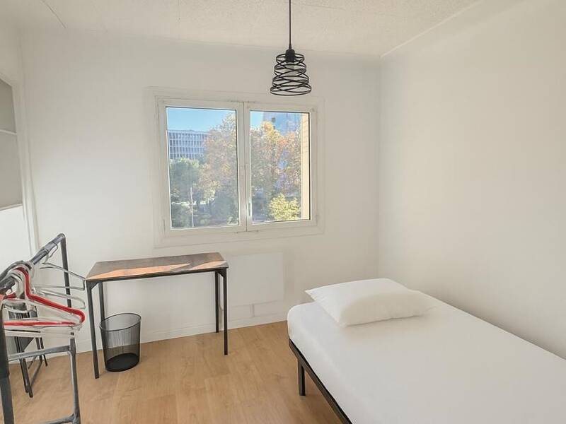 Maison à louer, 64m², MARSEILLE 5E