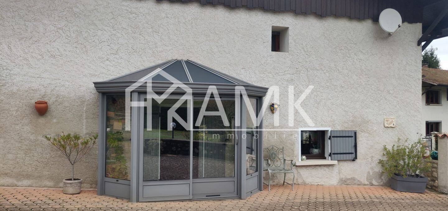 Maison à vendre, 177m², SAINT GEOIRE EN VALDAINE