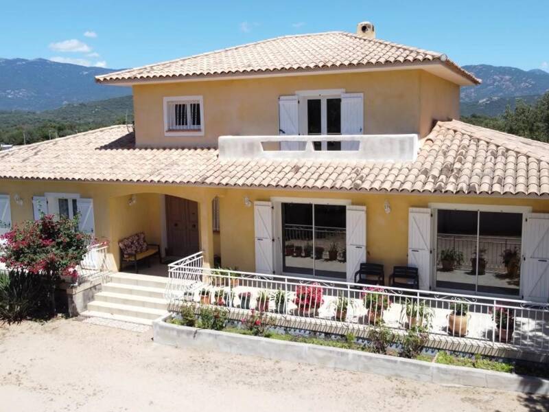 Maison à vendre, 200m², PORTO VECCHIO