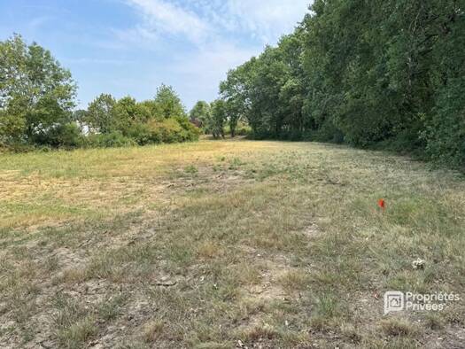 Terrain constructible viabilisé à vendre 192 000 € 1 752 m² de terrain Villaudric 31620