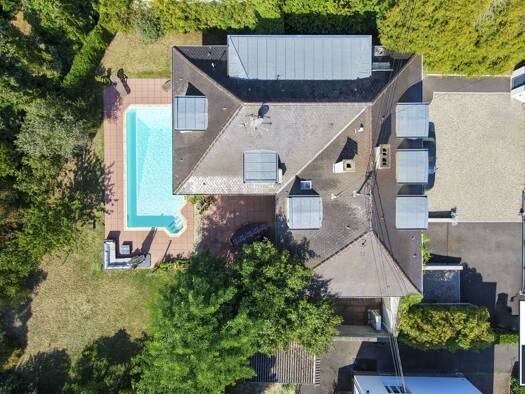 Maison à vendre 685 000 € 7 pièces 6 chambres 267 m² 1 200 m² de terrain Centre Ville Haguenau 67500