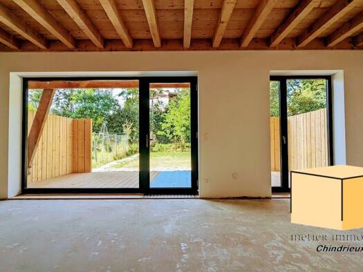 Duplex à vendre 360 000 € 5 pièces 4 chambres 114 m² RDC/1 Ceyzérieu 01350