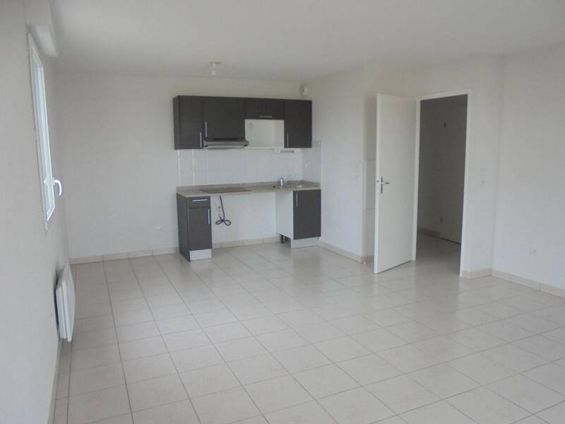 Maison à louer, 61m², SAINT LAURENT DE LA SALANQUE