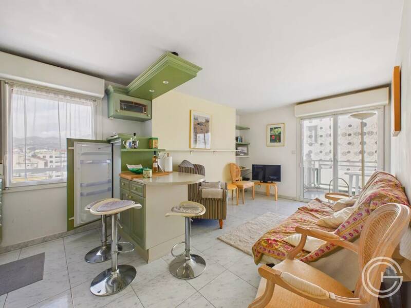 Maison à louer, 37m², NICE