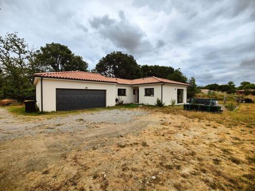Maison à vendre 348 000 € 5 pièces 4 chambres 120 m² 2 551 m² de terrain Noé 31410