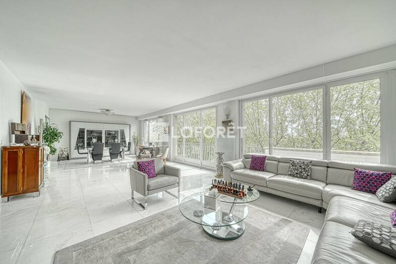 Appartement à vendre 1 620 000 € 5 pièces 2 chambres 136 m² Étage 4/9 Paris 16ème 75016