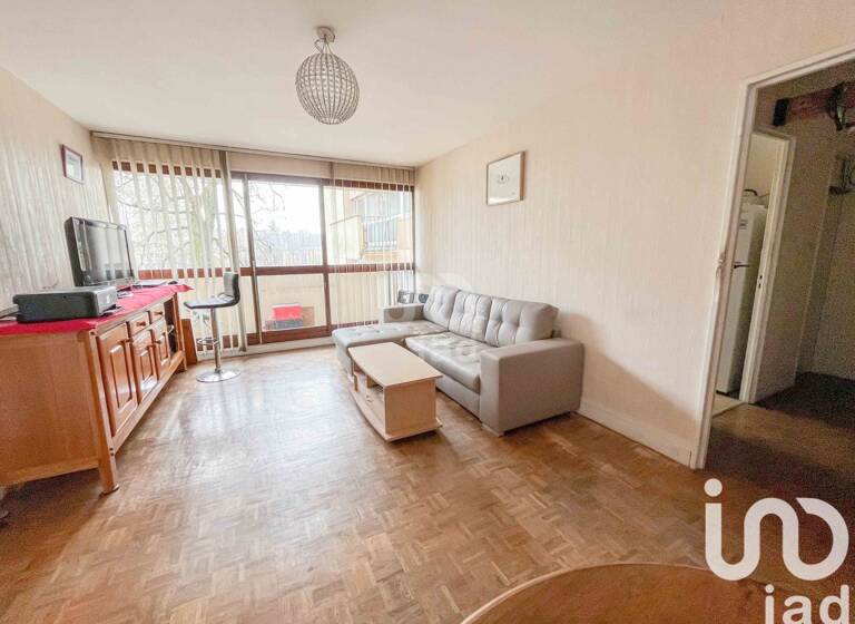 Appartement à vendre 118 000 € 2 pièces 1<br/>chambre 48 m²<br/>superficie 4/8<br/>étage Lycée Monge Savigny-sur-Orge 91600