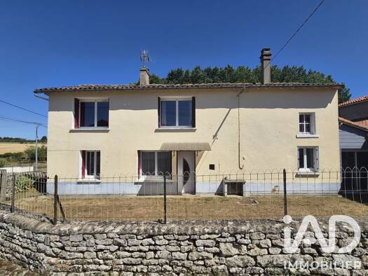 Maison à vendre 150 000 € 4 pièces 2 chambres 100 m² 400 m² de terrain Celles-sur-Belle 79370