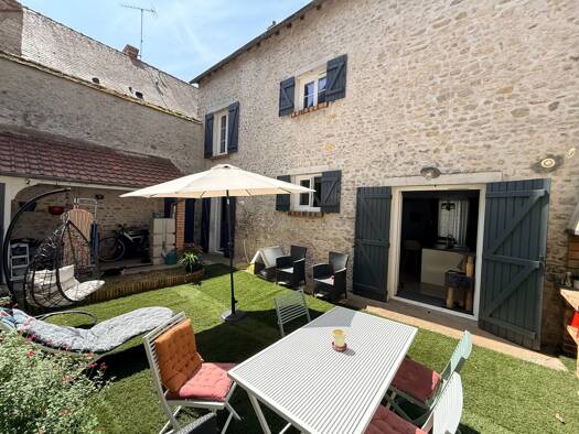 Maison de ville à vendre 245 000 € 6 pièces 4 chambres 160 m² 100 m² de terrain Le Mérévillois 91660