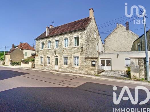 Maison à vendre 250 000 € 15 pièces 9 chambres 354,52 m² 1 490 m² de terrain Arcy-sur-Cure 89270