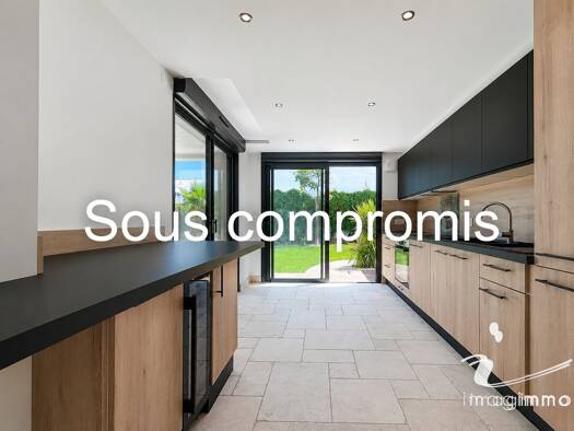 Appartement à vendre 470 000 € 4 pièces 3 chambres 98 m² Mauguio 34130