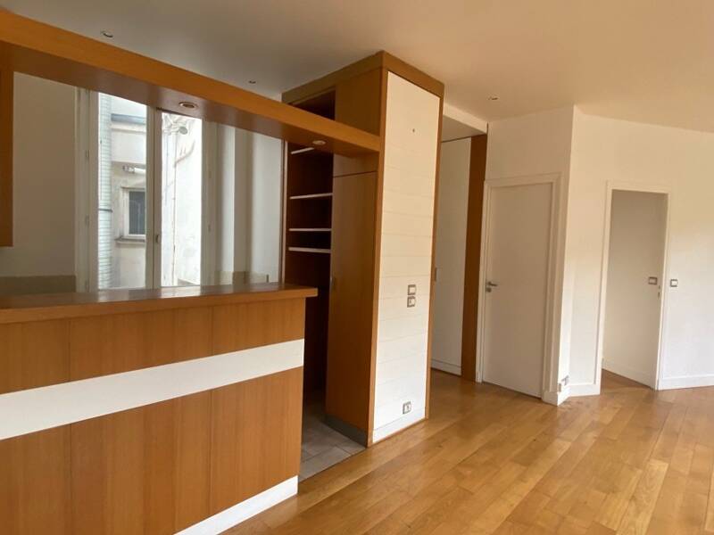 Maison à louer, 52m², PARIS 17E