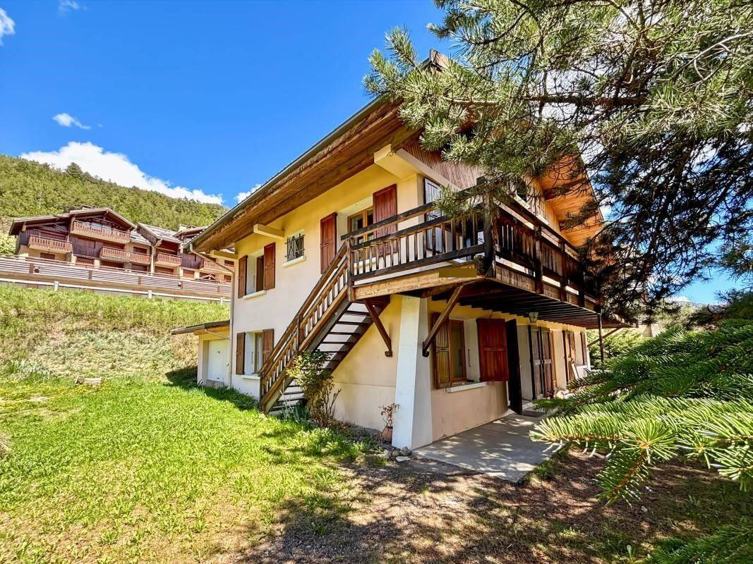 Maison à vendre, 240m², LA SALLE LES ALPES