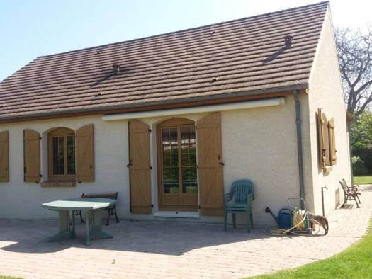 Maison de plain-pied à vendre 330 000 € 4 pièces 3 chambres 92,7 m² 1 007 m² de terrain Magnanville 78200