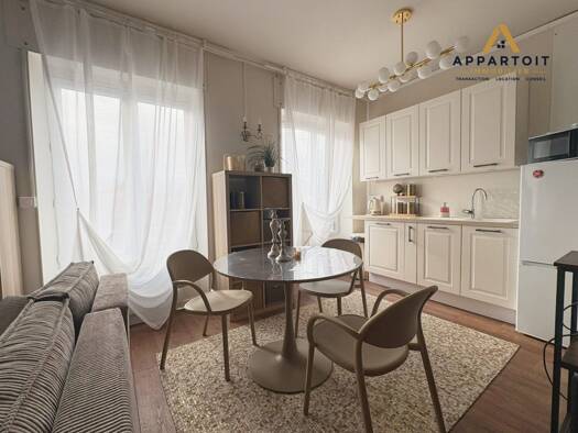 Appartement à vendre 120 000 € 1 pièce 40 m² Étage 5/7 Vichy 03200