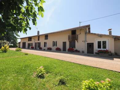 Maison à vendre 215 600 € 6 pièces 2 chambres 162 m² 2 980 m² de terrain Pont de Vaux 01190