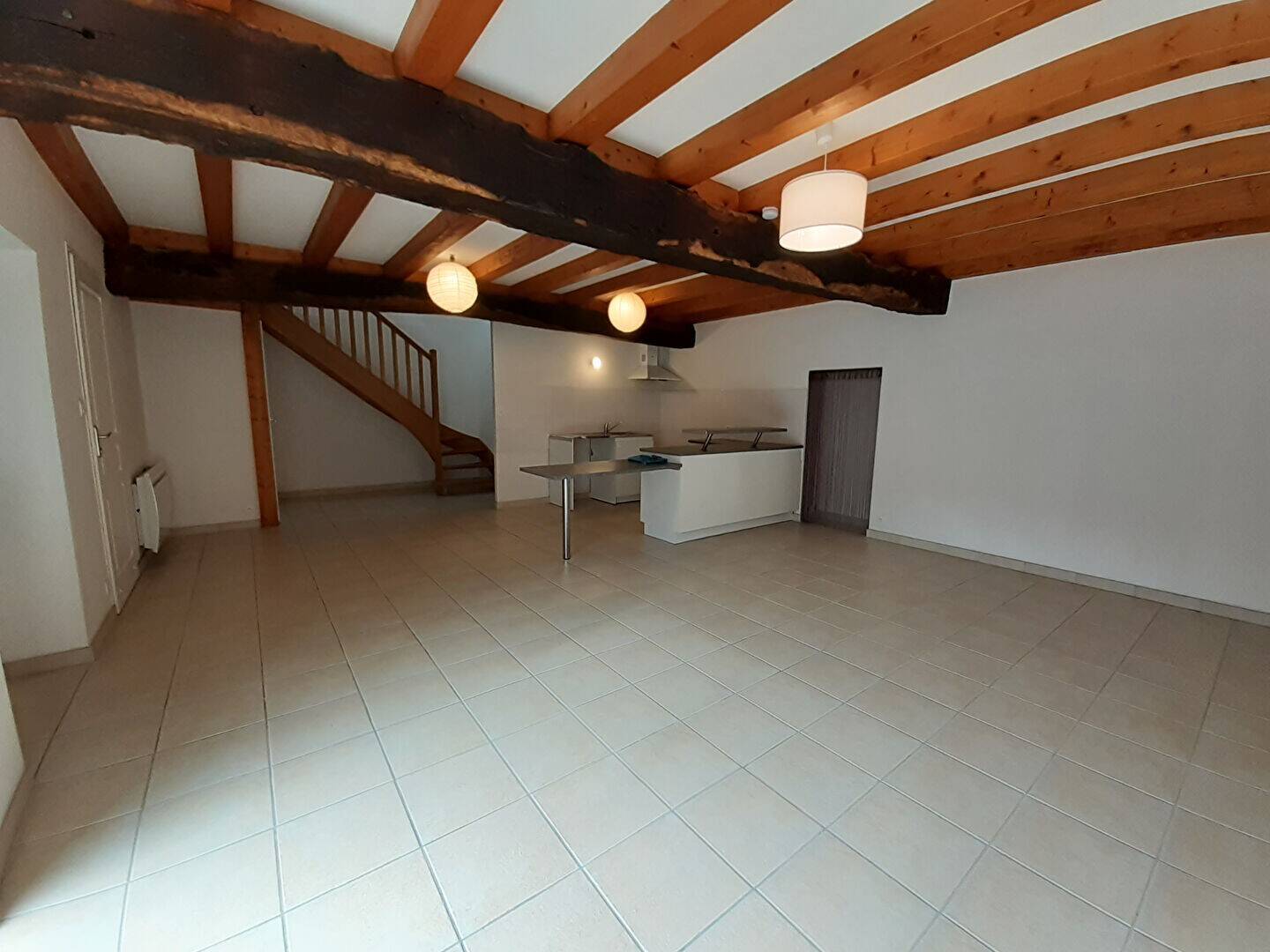Maison à louer, 104m², LA HAIE FOUASSIERE