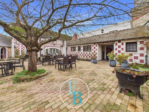 Restaurant à vendre 367 000 € 514 m² d'espace de restauration Brionne 27800