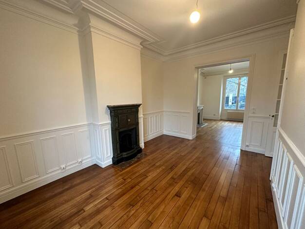 Appartement à louer 1 640 € 4 pièces 3 chambres 80,1 m² RDC Ledru Rollin Le Perreux-sur-Marne 94170