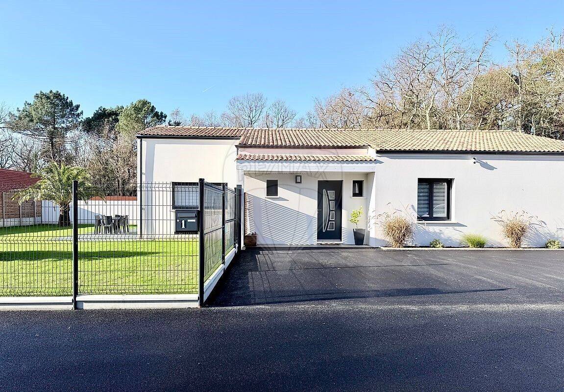 Maison à vendre, 130m², LES MATHES