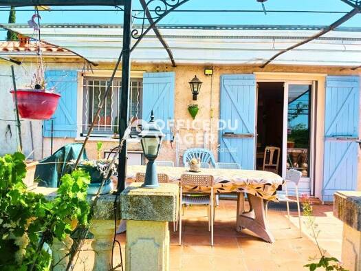 Maison en viager Bouquet 310 000 € 4 pièces 3 chambres 102 m² 604 m² de terrain Noyau Villageois-Zone Urbaine Velaux 13880