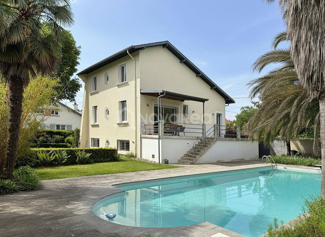 Maison à vendre, 218m², PAU