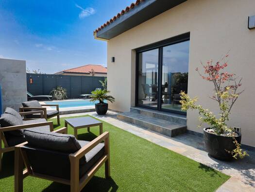 Villa à vendre 399 000 € 5 pièces 3 chambres 104 m² 330 m² de terrain Salses-le-Château 66600