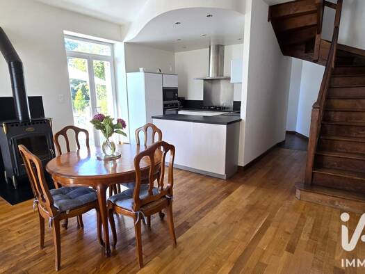 Maison à vendre 259 000 € 6 pièces 4 chambres 118,75 m² 658 m² de terrain Livré-sur-Changeon 35450