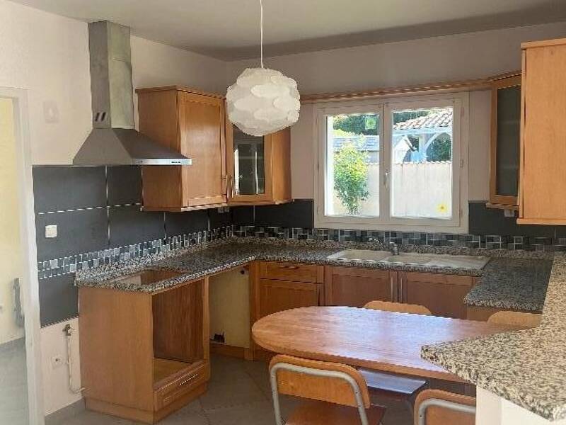 Maison à louer, 150m², CAMBLANES ET MEYNAC