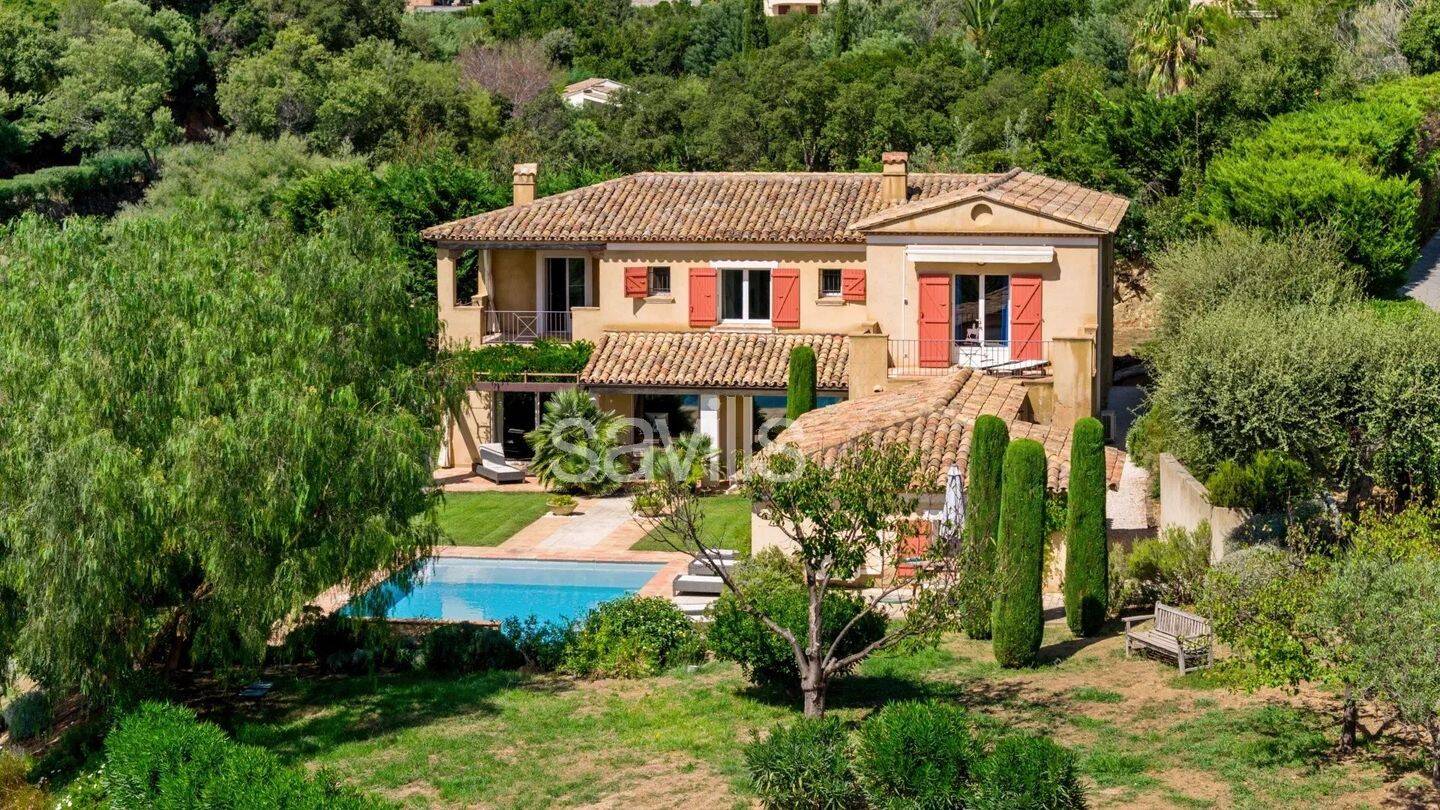 Maison à vendre, 350m², GRIMAUD