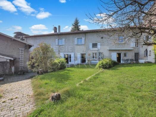 Maison de ville à vendre 845 000 € 6 pièces 4 chambres 263 m² Fontaines-Saint-Martin 69270