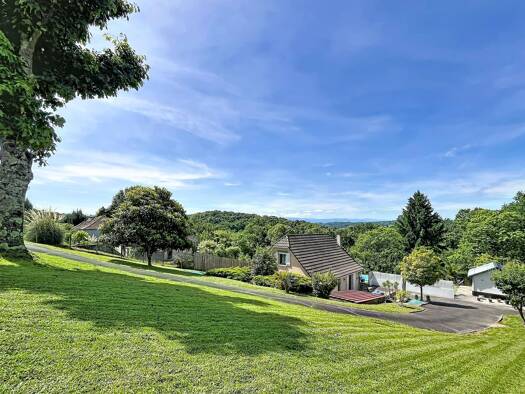 Villa à vendre 278 000 € 5 pièces 3 chambres 97 m² 1 765 m² de terrain Monein 64360