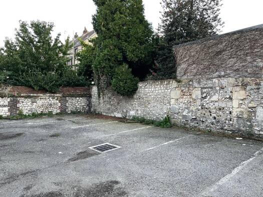 Parking à louer 53 € Saint Clément-Jardin des Plantes-Grammont Rouen 76100