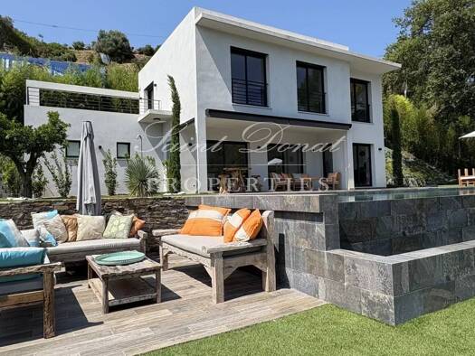 Maison de plain-pied à vendre 1 560 000 € 6 pièces 4 chambres 113 m² Lingostière Nice 06000
