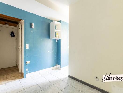 Appartement à vendre 188 500 € 1 pièce 19 m² Étage 3/6 Père Lachaise-Réunion Paris 20ème arrondissement 75020