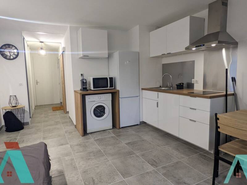 Maison à louer, 30m², LE BEAUSSET